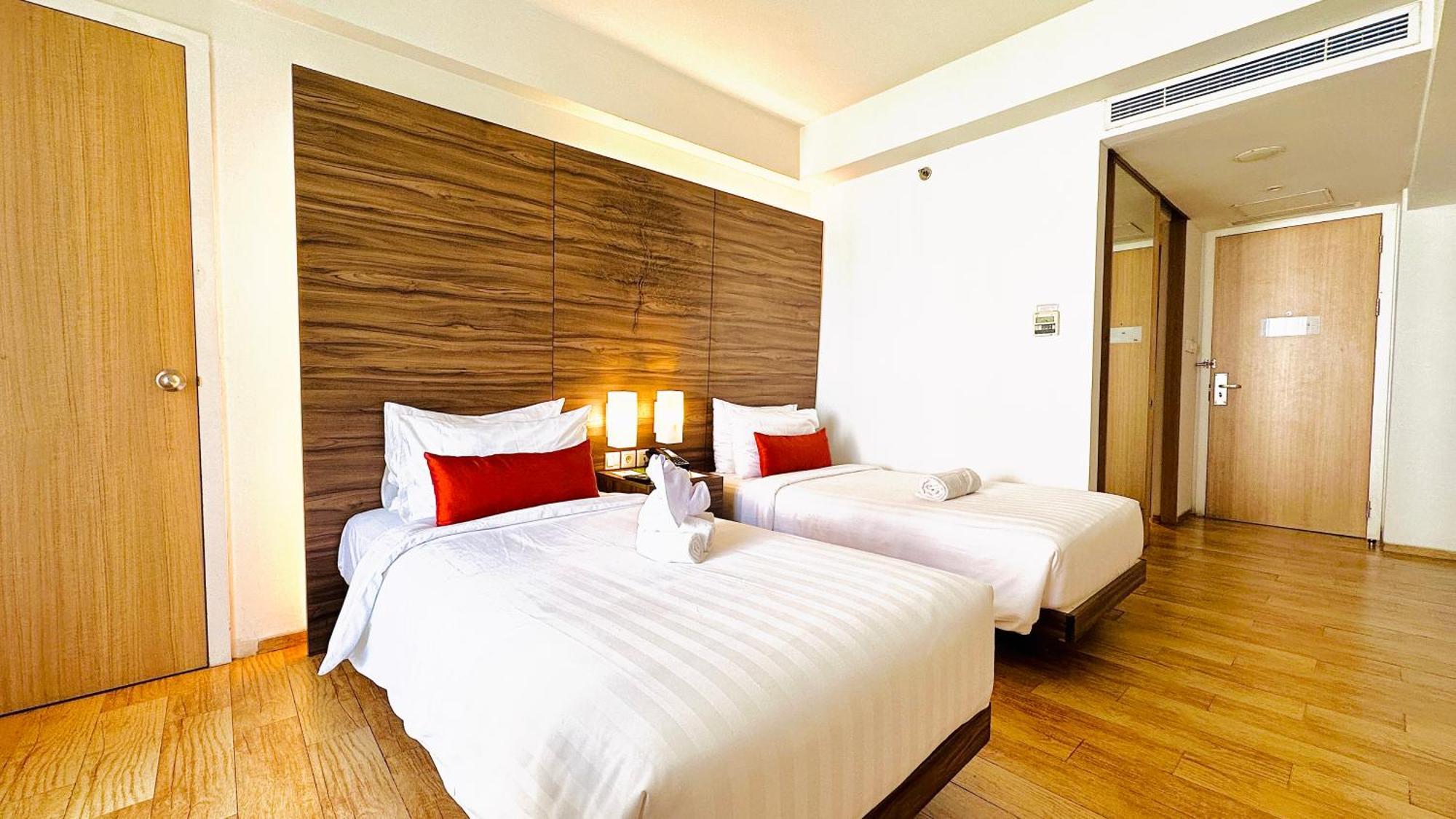Hotel Grand Zuri Kuta Lombok Exterior foto